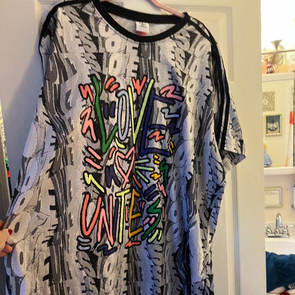 Adidas Dress - Love Unites Doodle Design. Never worn size 3XL